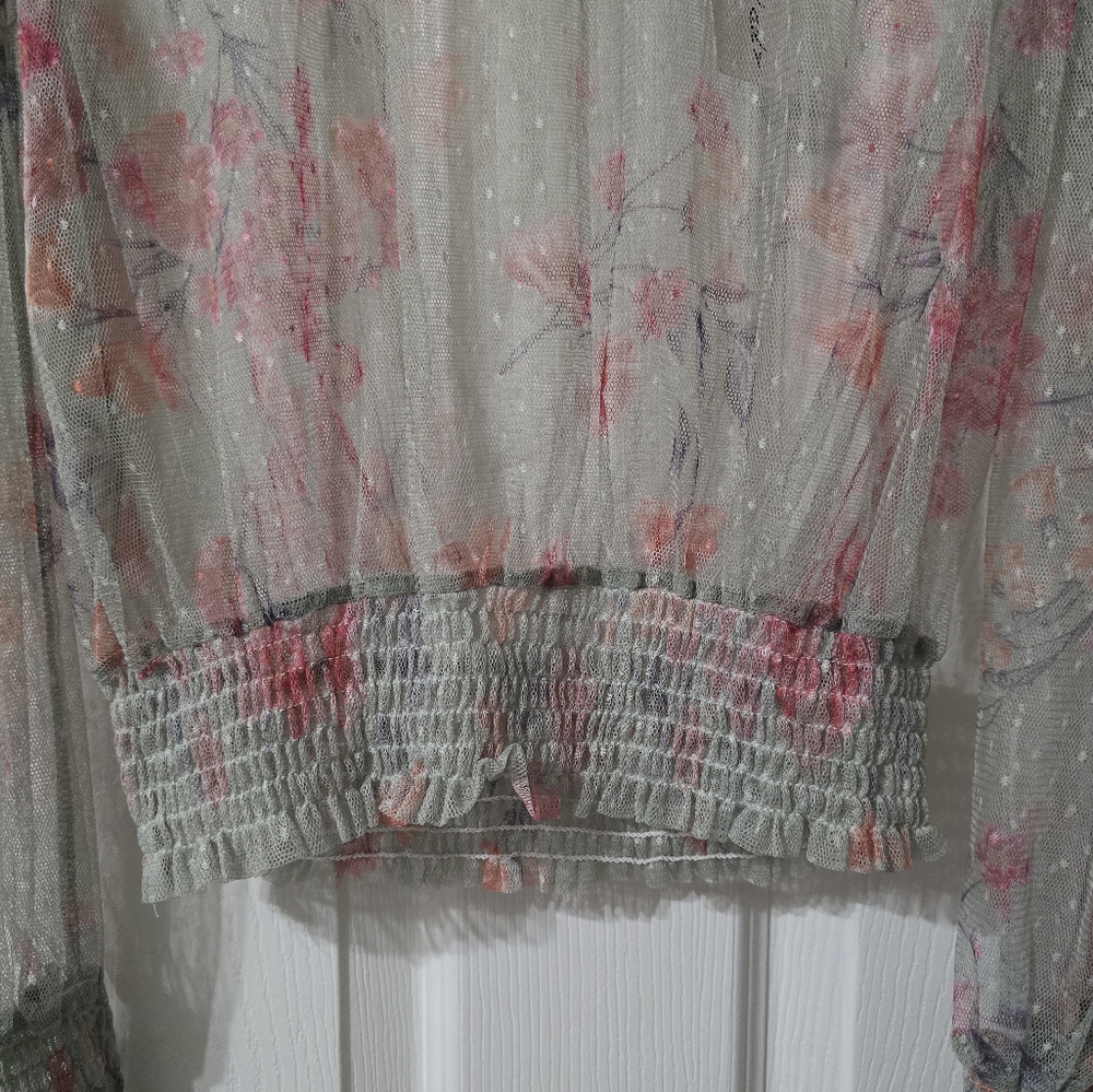 Cottagecore Sheer Floral Mesh Puff Shoulder Smocked Mockneck Top, NWT, Sz Medium - Picture 4 of 14